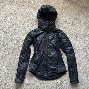 $198 Lululemon black Run: Bundle Up Jacket size 4